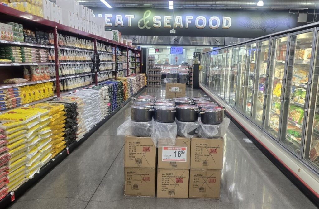fresh produce market in Santa Ana